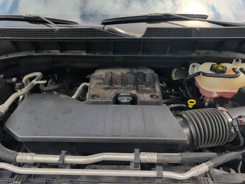 Used 2022 Chevrolet Silverado 1500 LT RWD image 13