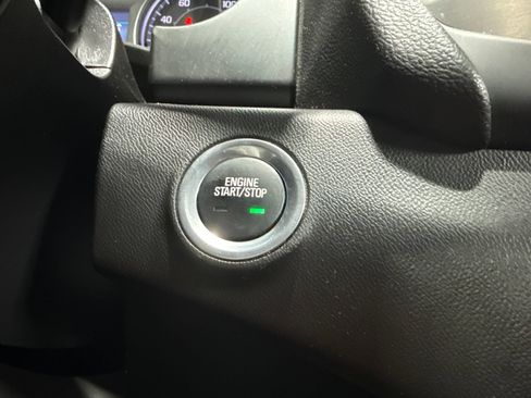 Used 2024 GMC Terrain SLE FWD image 22