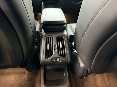 Used 2025 BMW X1 xDrive28i AWD/4WD image 24