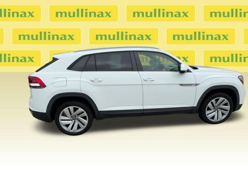 Used 2020 Volkswagen Atlas Cross Sport SE w/ Panoramic Sunroof Package image 36