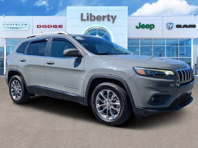 Used 2019 Jeep Cherokee Latitude Plus FWD image 1