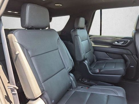 Used 2022 Chevrolet Tahoe LT w/ Luxury Package AWD/4WD image 28