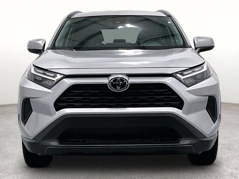 Used 2025 Toyota RAV4 XLE FWD image 4
