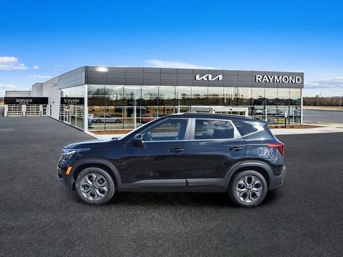 Used 2024 Kia Seltos S AWD/4WD image 7