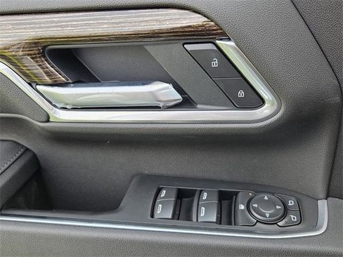 New 2026 GMC Sierra 2500 SLE w/ SLE Value Package; image 17