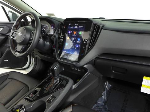 Certified 2025 Subaru Crosstrek 2.5i Limited w/ Crosstrek Mirror Package image 13