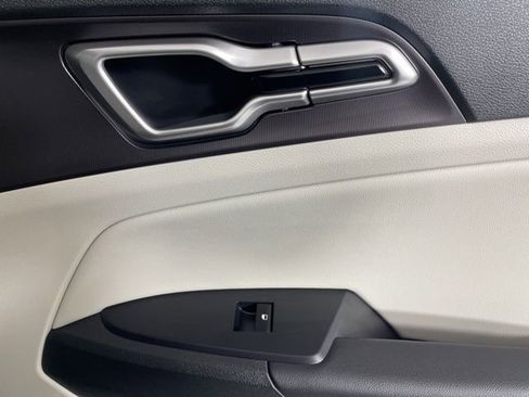 New 2026 Kia Sportage EX w/ EX Panorama Roof Package image 15