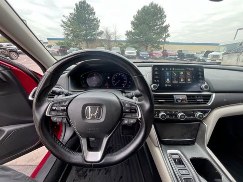 Used 2019 Honda Accord Touring image 34