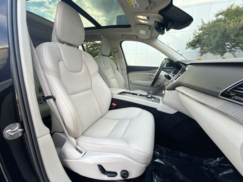 Certified 2023 Volvo XC90 T8 Plus w/ Protection Package Premier AWD/4WD image 28