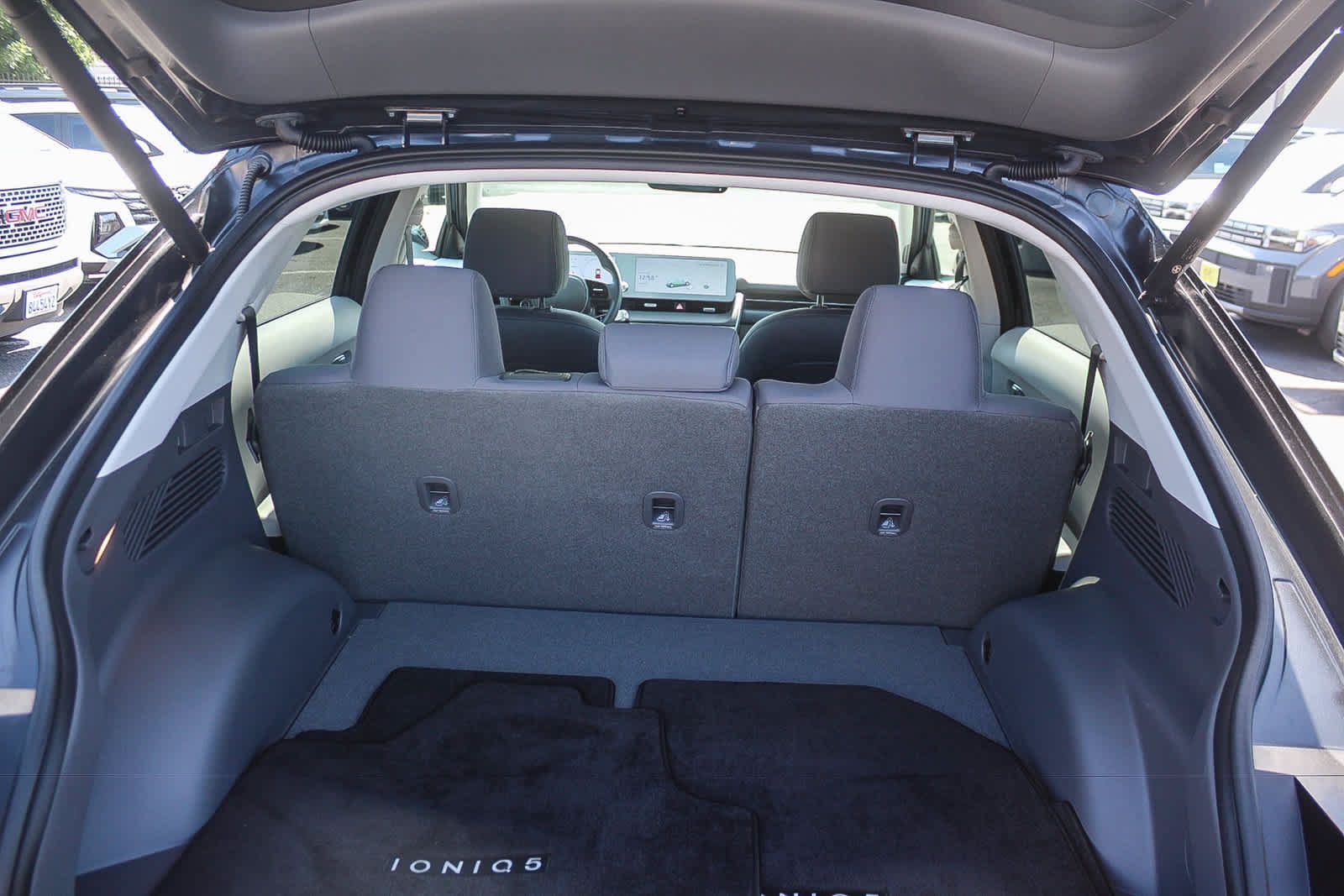 Used 2024 Hyundai Ioniq 5 SEL RWD image 34