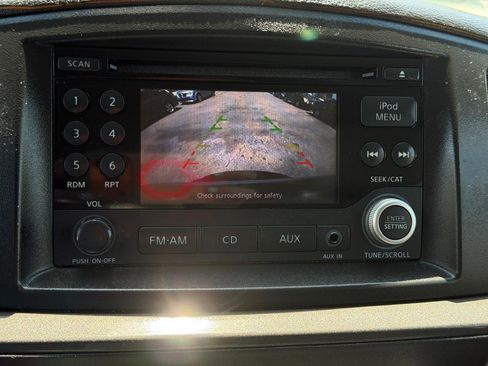 Used 2011 Nissan Quest SL w/ Protection Pkg FWD image 23
