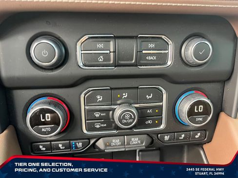 Certified 2024 Chevrolet Tahoe High Country AWD/4WD image 24