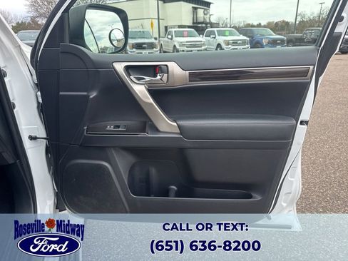 Used 2015 Lexus GX 460 image 39