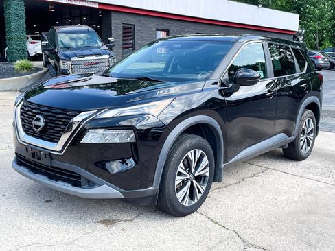 Used 2023 Nissan Rogue SV FWD image 1