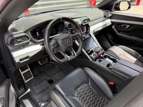 Used 2020 Lamborghini Urus AWD/4WD image 16