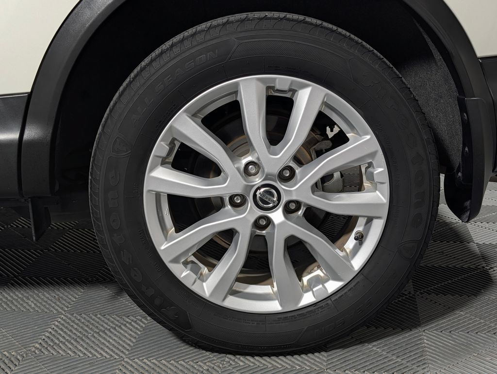 Used 2021 Nissan Rogue Sport SV FWD image 27