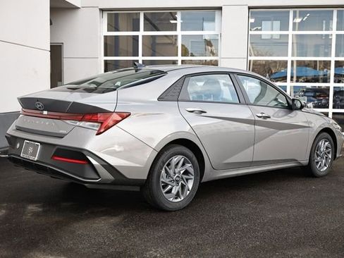 New 2026 Hyundai Elantra Hybrid w/ Cargo Package FWD image 2