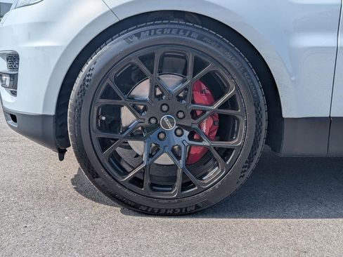 Used 2016 Land Rover Range Rover Sport Supercharged image 25