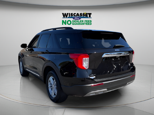 Used 2023 Ford Explorer XLT w/ Equipment Group 202A AWD/4WD image 26