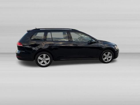Used 2018 Volkswagen Golf SE FWD image 4