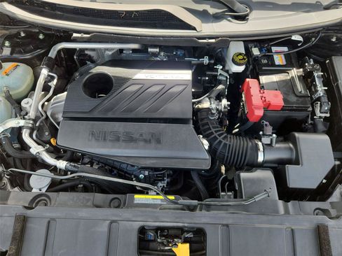 Used 2024 Nissan Rogue SV w/ SV Premium Package FWD image 29