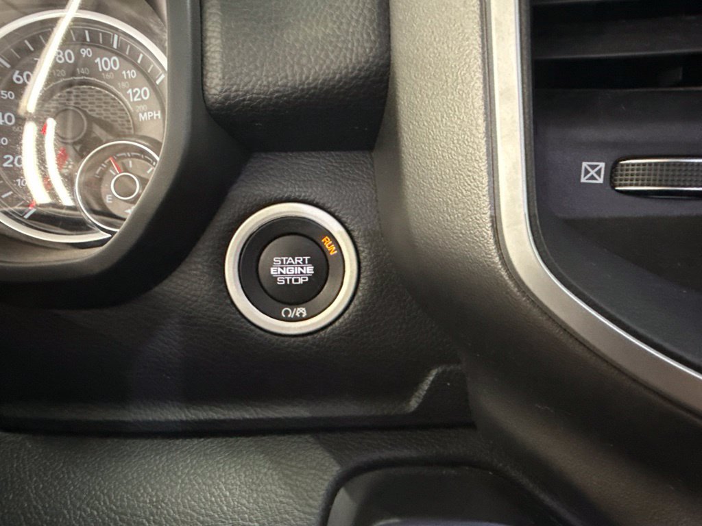 Used 2020 RAM 1500 Big Horn AWD/4WD image 30