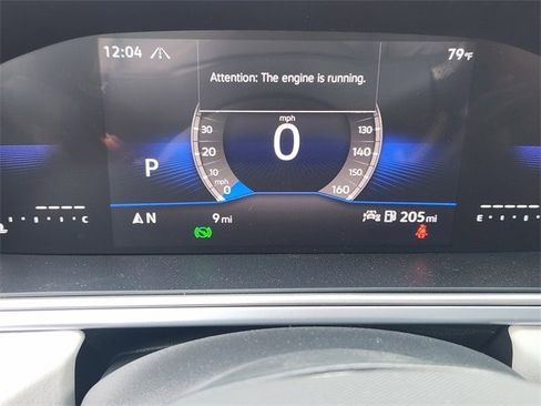 New 2025 Volkswagen Taos SE image 14