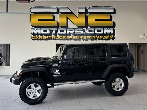 Used 2014 Jeep Wrangler Unlimited Sport w/ Quick Order Package 24S AWD/4WD image 4