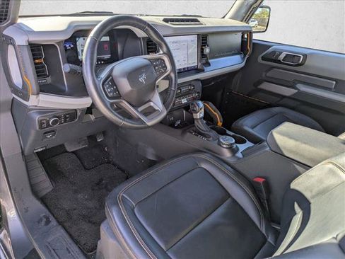 Used 2023 Ford Bronco Badlands image 10