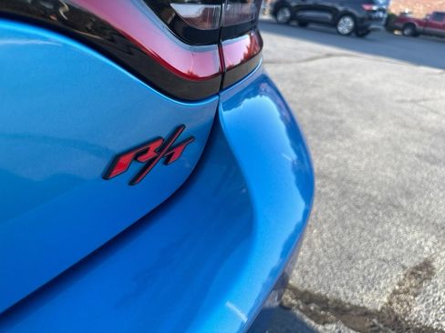 Used 2018 Dodge Charger R/T Scat Pack RWD image 12