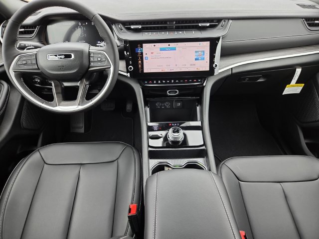New 2026 Jeep Grand Cherokee L Limited AWD/4WD image 11