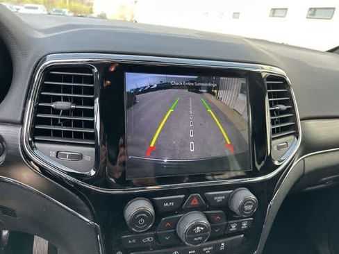 Used 2019 Jeep Grand Cherokee Limited image 9