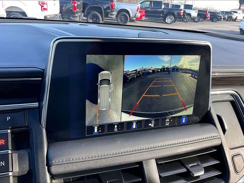 Used 2024 Chevrolet Tahoe Z71 w/ Luxury Package image 15