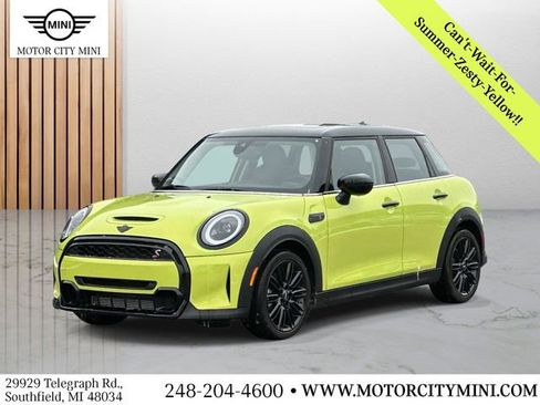 Certified 2023 MINI Cooper S image 8