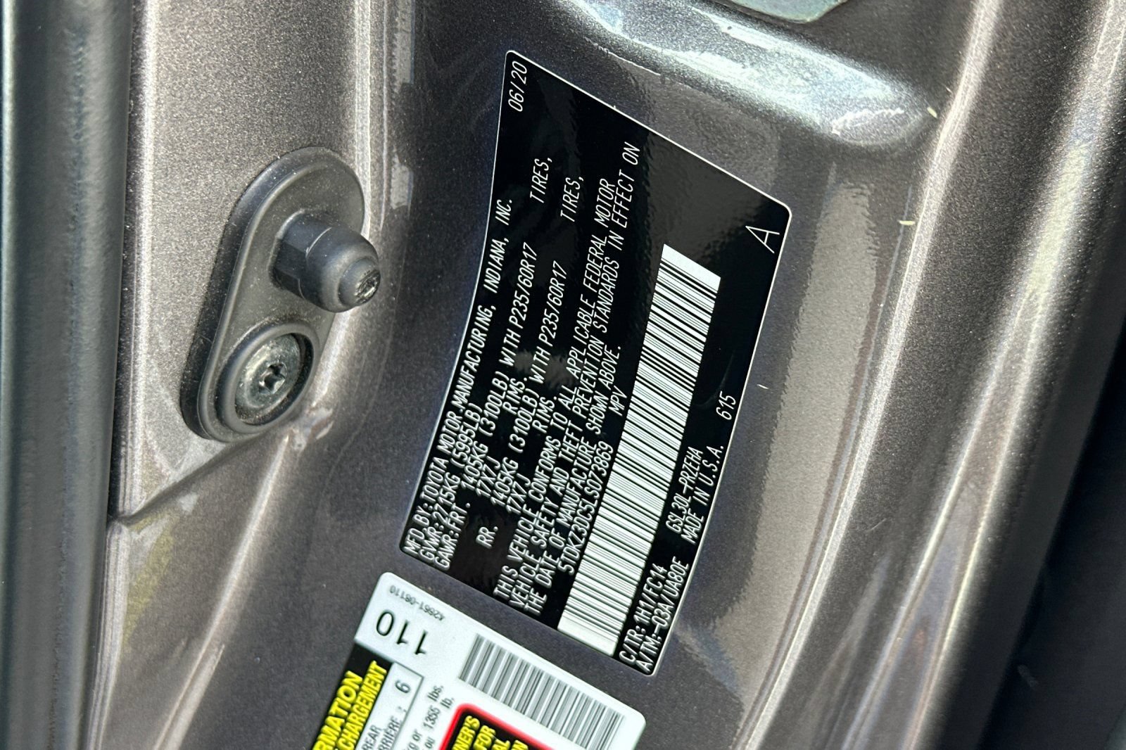 Used 2020 Toyota Sienna LE w/ Carpet Mat Package FWD image 29