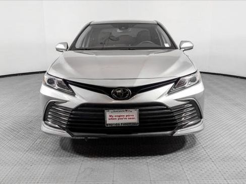 Used 2023 Toyota Camry LE image 12