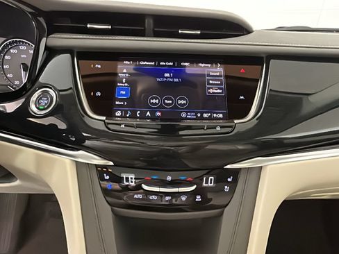 Used 2024 Cadillac XT6 Premium Luxury w/ LPO, Floor Liner Package AWD/4WD image 24