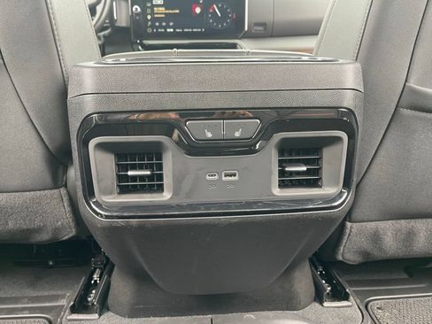 Used 2025 GMC Sierra 2500 AT4 AWD/4WD image 43