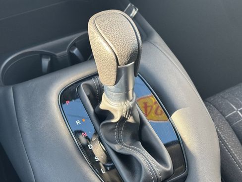 Used 2024 Honda HR-V LX image 22