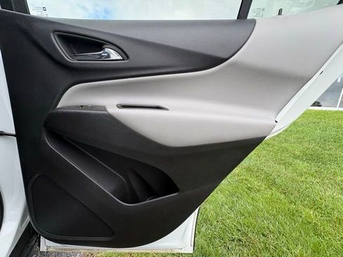 Certified 2023 Chevrolet Equinox LT w/ Driver Convenience Package image 42