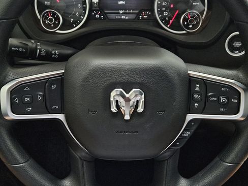 New 2026 RAM 1500 Express AWD/4WD image 21