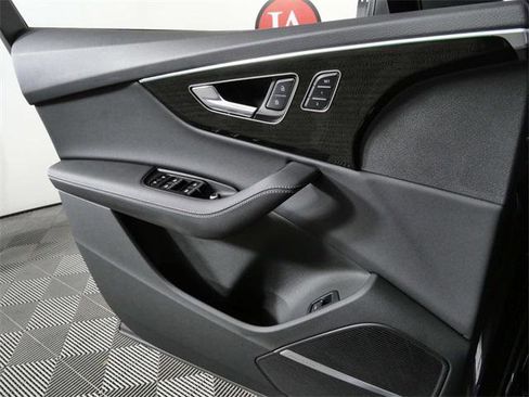 Used 2025 Audi Q7 3.0T Premium Plus w/ Premium Plus Package image 24