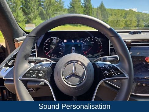 Used 2024 Mercedes-Benz E 450 4MATIC Sedan image 4