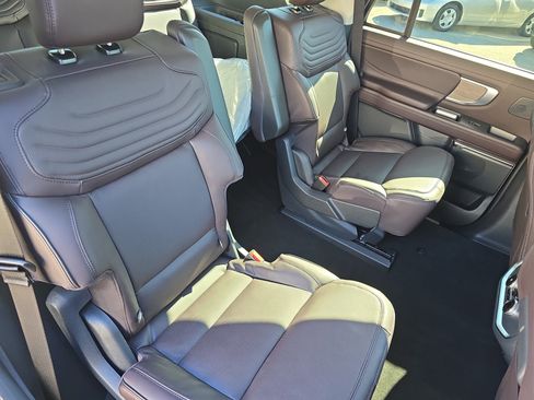 New 2026 Ford Expedition Platinum w/ Platinum Ultimate Package image 11