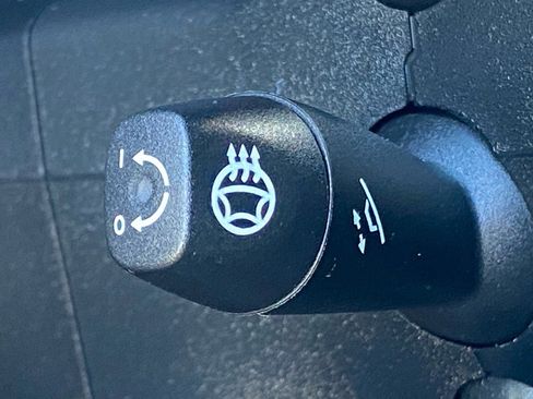 Used 2018 Mercedes-Benz GLC 300 4MATIC image 14