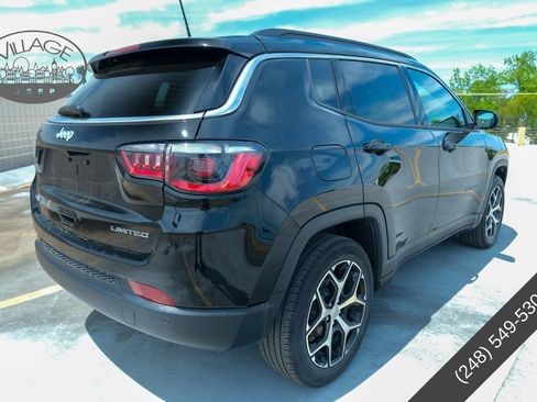 Used 2024 Jeep Compass Limited AWD/4WD image 4