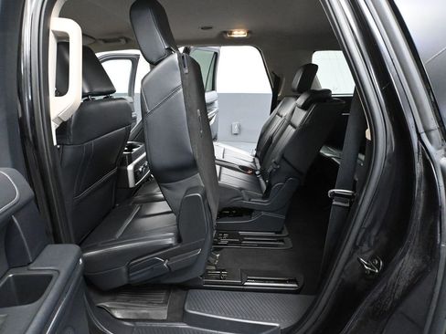 Used 2024 Ford Expedition Max XLT image 42