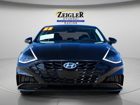 Certified 2023 Hyundai Sonata SEL w/ Convenience Package FWD image 2