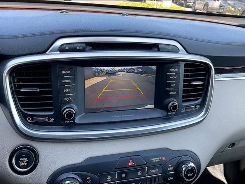 Used 2017 Kia Sorento EX FWD image 14
