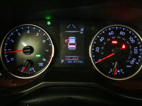 Used 2021 Toyota RAV4 XLE AWD/4WD image 19